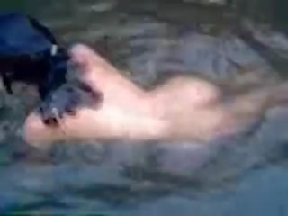 Quente e mamalhuda amadora jovem grávida miúda a nadar nu em o rio - fuckmehard.club