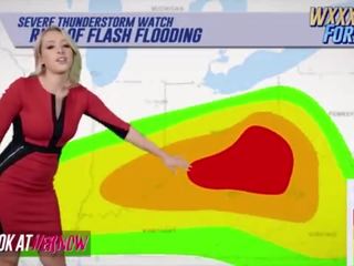 Meteorologist &lpar;zoey monroe&rpar; warns 的 humidity 滑動 在 如 &lpar;michael vegas&rpar; slides 他的 公雞 在 她的 的陰戶 - 看 ather 現在